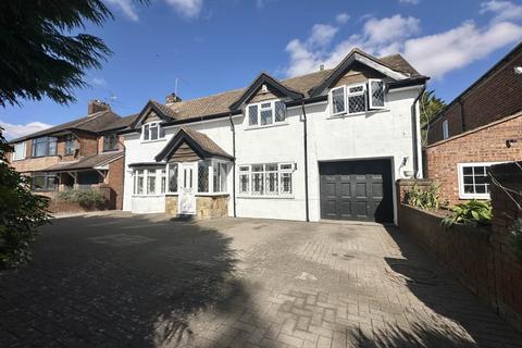 4 bedroom detached house for sale, Toddington Road, Luton LU4