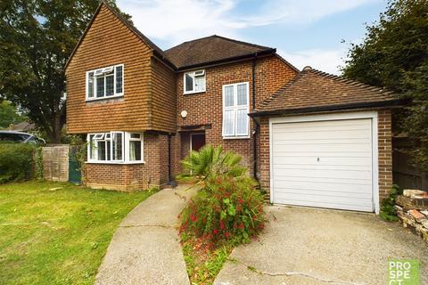 3 bedroom detached house to rent, Boyn Hill Avenue, Maidenhead, Berkshire, SL6