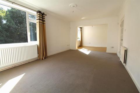 2 bedroom apartment to rent, Whinslee Drive, Lostock, Bolton