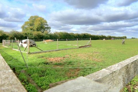 3 bedroom detached bungalow for sale, West Bank, Lincoln LN1