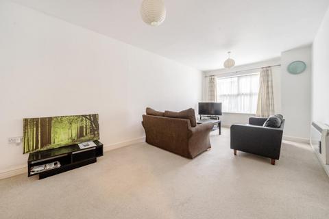 2 bedroom apartment for sale, St. Catherines Wood, Camberley GU15