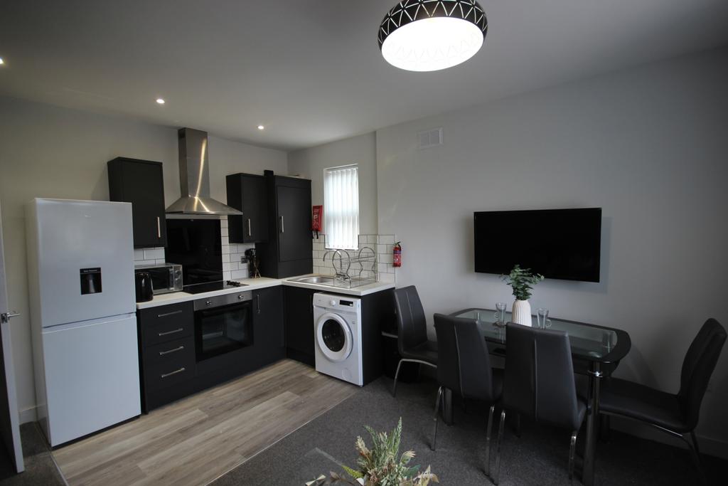 Modern One Bedroom Apartment with WIFI