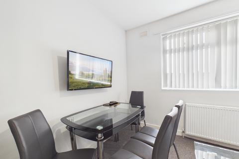 undefined, Flat 4, Albert Avenue, Hull, HU3