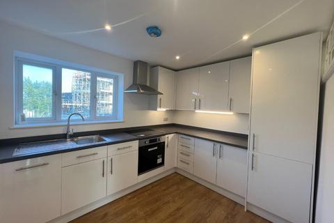 2 bedroom flat to rent, Station Road, Harrow, HA1