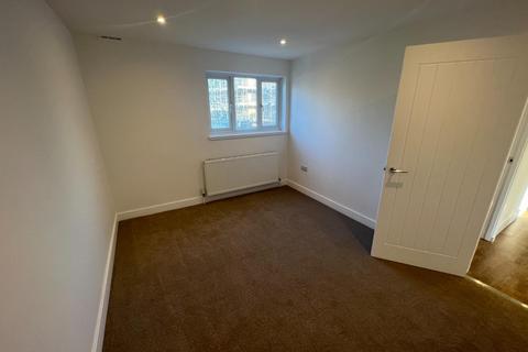 2 bedroom flat to rent, Station Road, Harrow, HA1