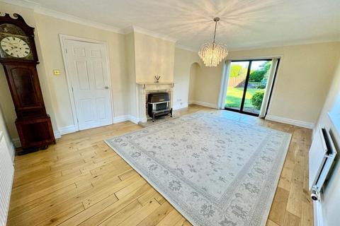 2 bedroom house for sale, Ffordd Trwyn Swch, Llanddoged, Llanrwst