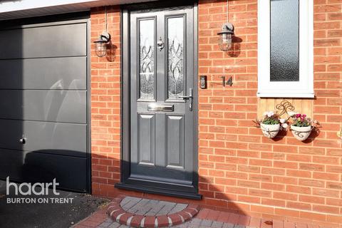 3 bedroom detached house for sale, Epsom Close, Burton-On-Trent