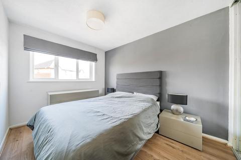 2 bedroom flat for sale, Cotton Avenue, Acton