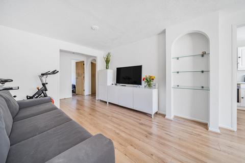 2 bedroom flat for sale, Cotton Avenue, Acton