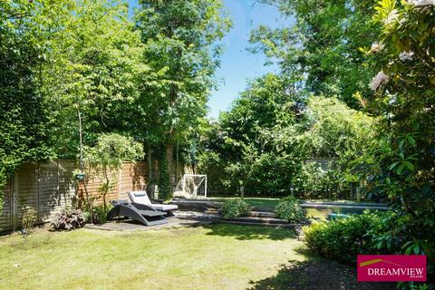 7 bedroom detached house for sale, Woodlands, London NW11