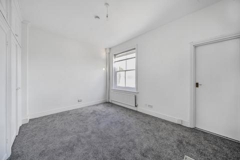 Studio to rent, High Road London NW10