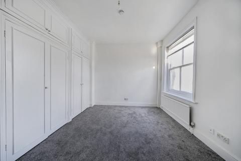 Studio to rent, High Road London NW10