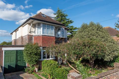 4 bedroom flat for sale, Bruce Avenue, Worthing