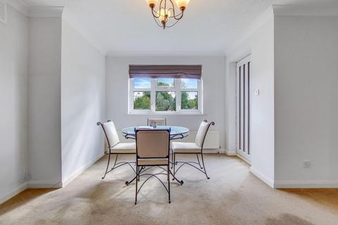 2 bedroom flat for sale, Albemarle Road, Beckenham, Kent