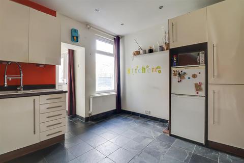 67 Cotswold Road, Westcliff-on-sea, SS0 8AA