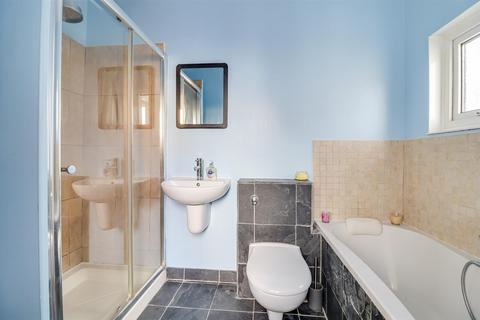 67 Cotswold Road, Westcliff-on-sea, SS0 8AA