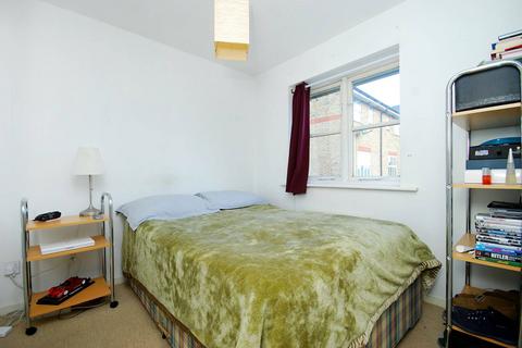 3 bedroom house to rent, Milligan Street, Limehouse, London, E14