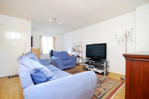 3 bedroom house to rent, Milligan Street, Limehouse, London, E14