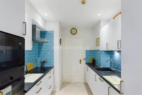 2 bedroom apartment for sale, St Saviour