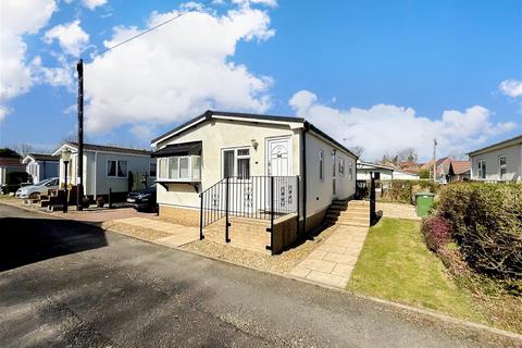 2 bedroom park home for sale, Elm Drive, Broadway Park, Petersfield, Hampshire