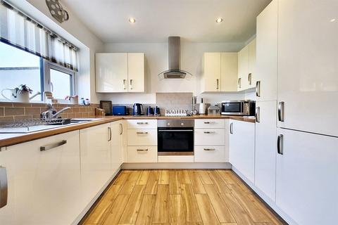 54 Castle Road, Bournemouth, BH9 1PJ