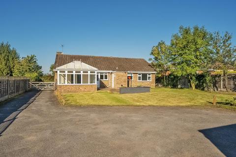 4 bedroom detached bungalow for sale, Milton Road, Clapham