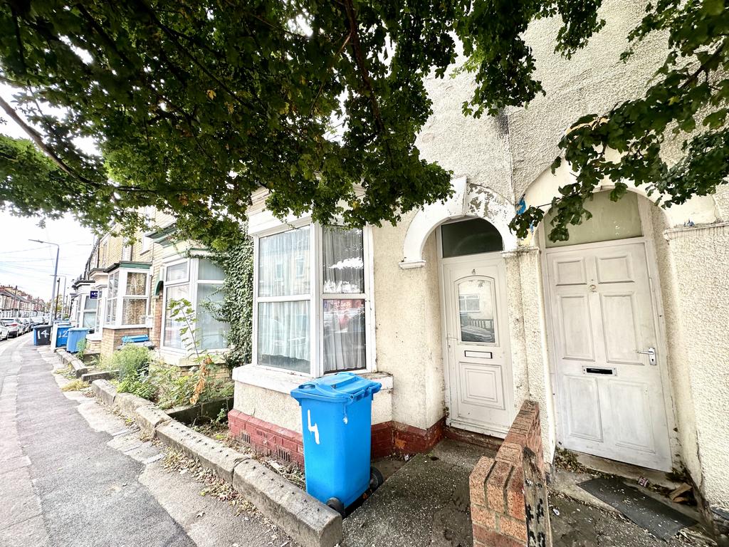 Two / Three Bedroom Terrace House