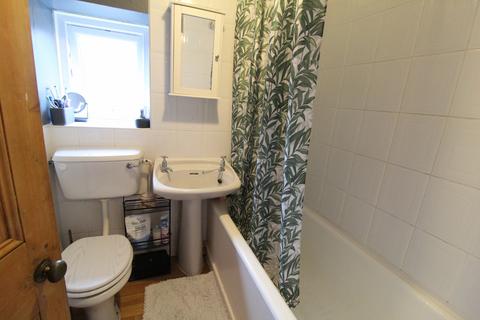 26 Barnsfold Road, Marple, Stockport, SK6 7JB