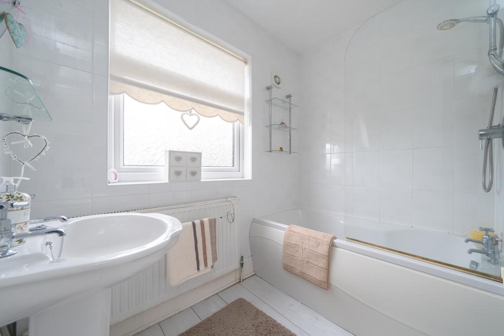 Bathroon New.jpg