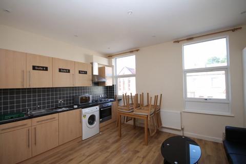 1 bedroom in a house share to rent, 9 Aldis Street, London, SW17