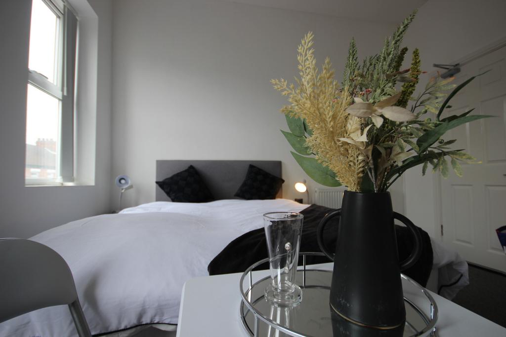Modern En-suite Room to Rent