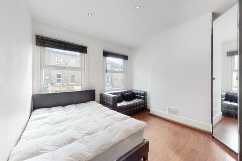 3 bedroom flat for sale, Cricklewood Lane, London NW2