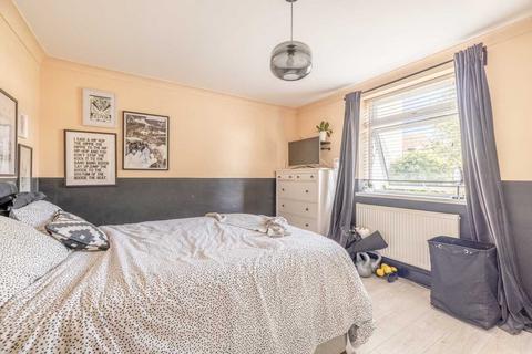 2 bedroom maisonette for sale, Church Road, West Drayton UB7