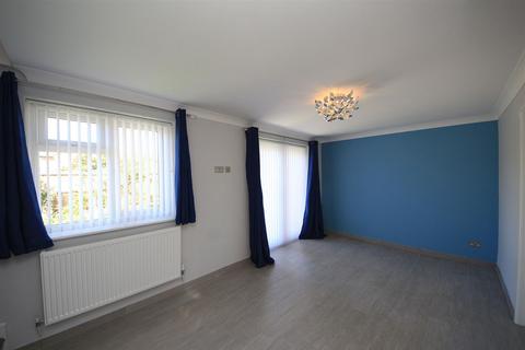 11 Chatsfield, Werrington, Peterborough, PE4 5DJ