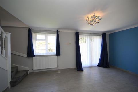 11 Chatsfield, Werrington, Peterborough, PE4 5DJ