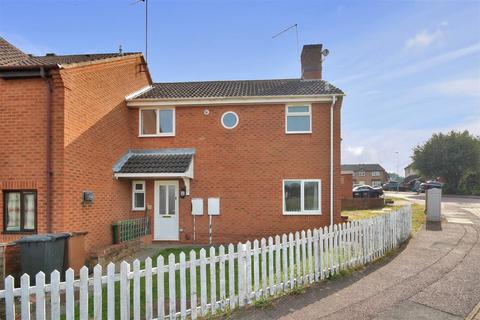 3 bedroom semi-detached house to rent, Charles Street, Wellingborough NN8