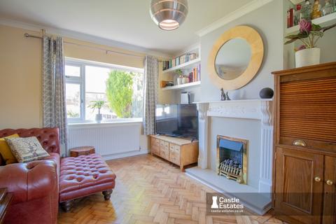 4 bedroom semi-detached house for sale, Orchard Crescent, Beeston, NG9 4GZ