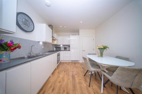 45 Isambard Road, Southall, UB2 4GN