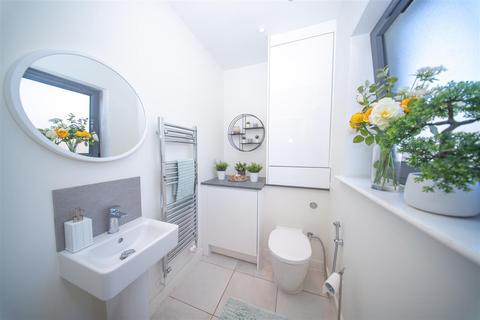 45 Isambard Road, Southall, UB2 4GN