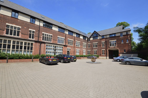 3 bedroom apartment to rent, The Ridgeway, Mill Hill  NW7