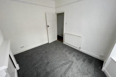 2 bedroom terraced house to rent, Gorsebank Street, Wallasey