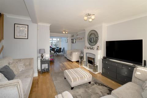 3 bedroom end of terrace house for sale, Frobisher Way, Gravesend