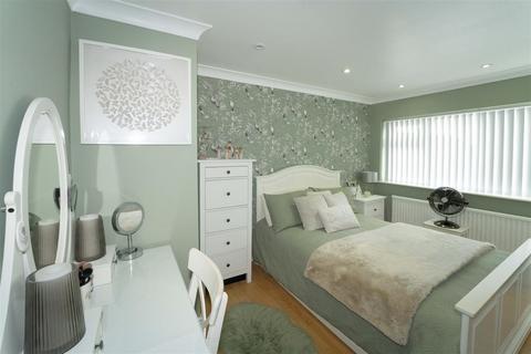 3 Frobisher Way, Gravesend, DA12 4QY