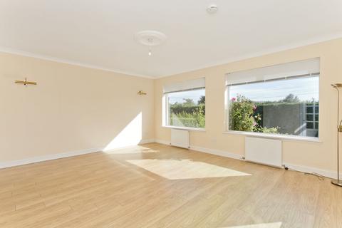 93 Glasgow Road, Edinburgh, EH12 8LH