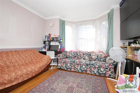 3 bedroom apartment to rent, Abbotsford Avenue, London, N15