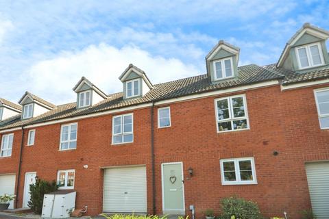 3 bedroom terraced house for sale, Blakeslee Drive, Exeter