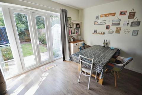 3 bedroom terraced house for sale, Blakeslee Drive, Exeter