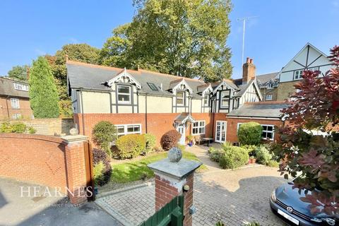 4 bedroom coach house for sale, Cavendish Road, Dean Park, Bournemouth, BH1