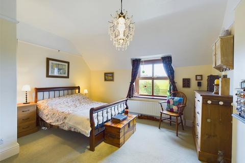 1, Lowcroft Brown Edge Road, Buxton, SK17 7AD