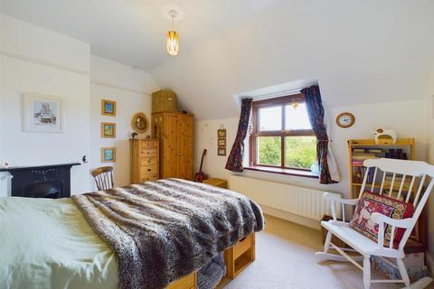 1, Lowcroft Brown Edge Road, Buxton, SK17 7AD